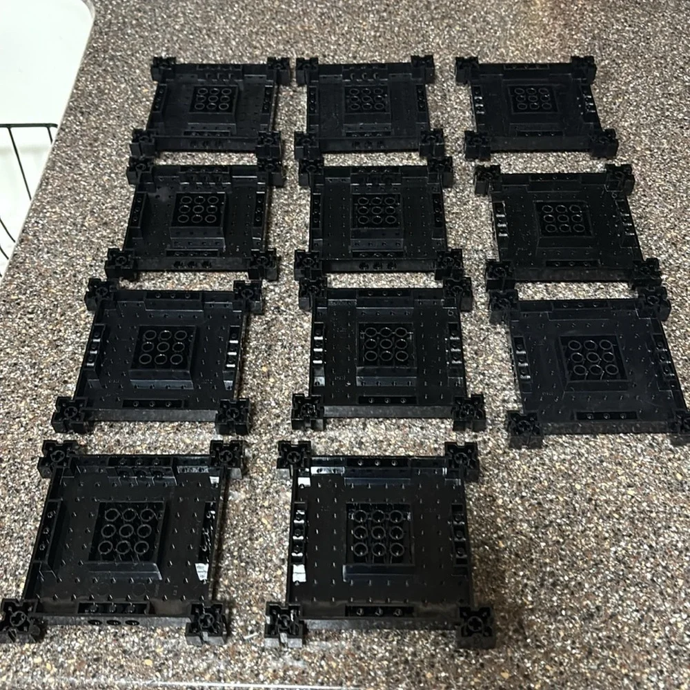 Lego 11 30645 being